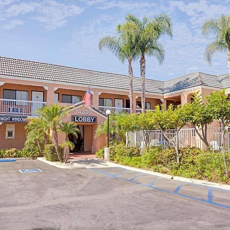 Days Inn by Wyndham Whittier Los Angeles Exterior foto